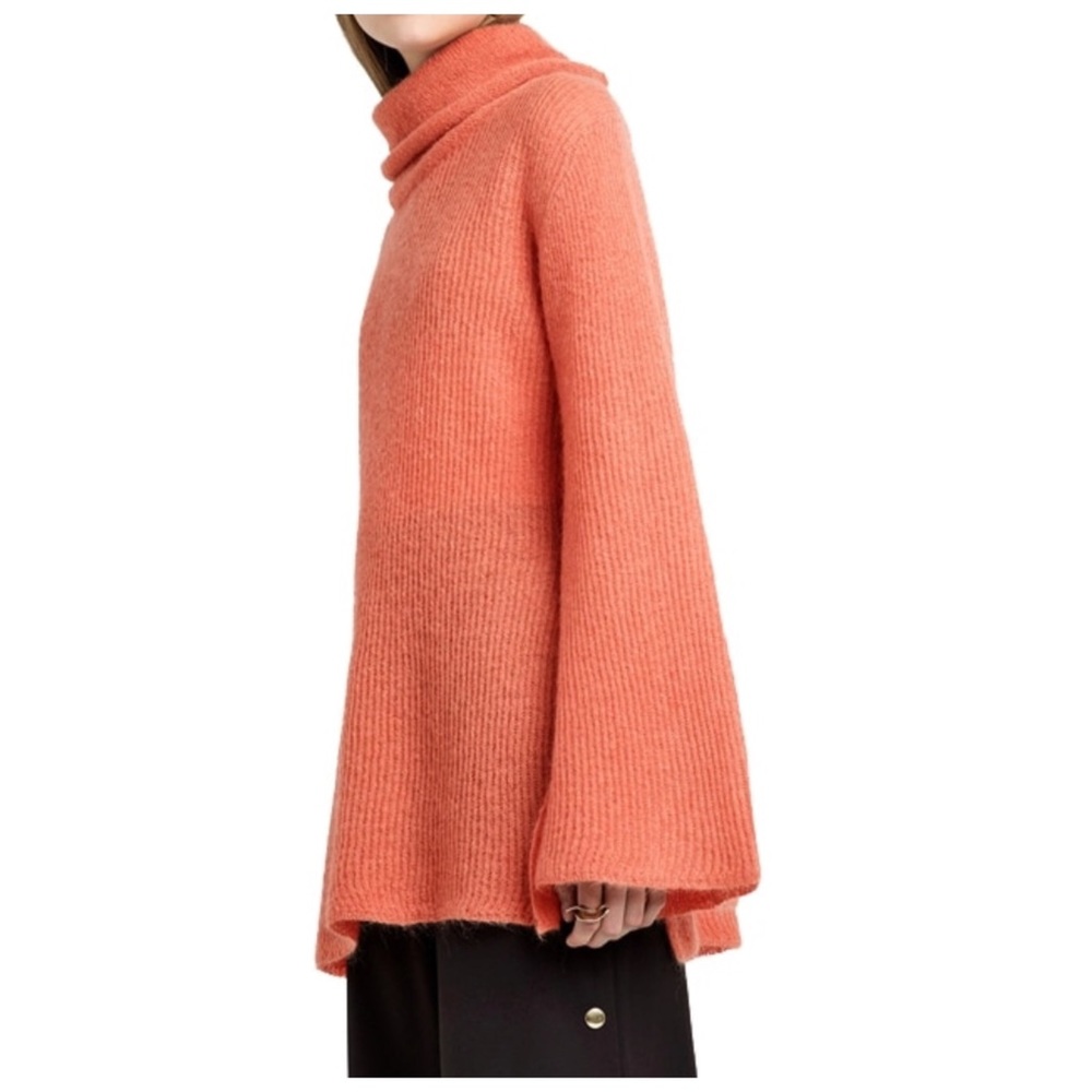 ‼️LAST CALL PRICE FIRM Bell Sleeve Sweater - Picture 3 of 4